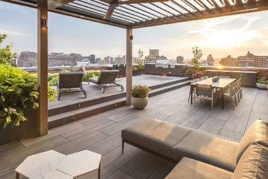 Inspiration for a contemporary patio remodel in New York