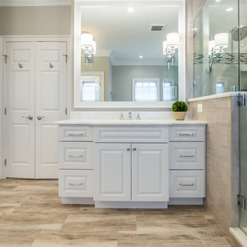 Elegant Master Bath with all the Bells and Whistles