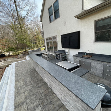 Custom Outdoor Bar with Integrated Appliances | Gahanna, Ohio