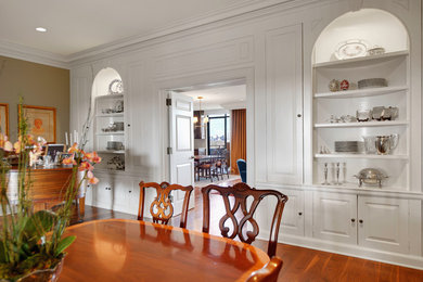 Design ideas for a traditional dining room in Charlotte.