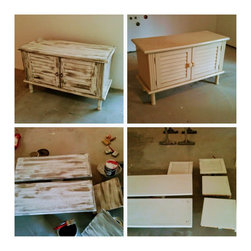 Bachelor flat - Armoires And Wardrobes