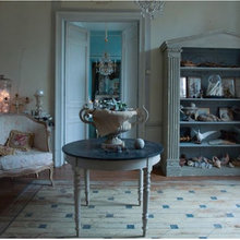 Chez Madame la Marquise...