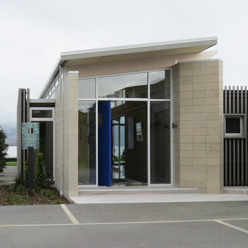 Lakeside residence