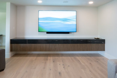 Mid-sized minimalist living room photo in Salt Lake City