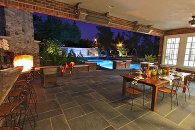 Inspiration for a timeless patio remodel in Sacramento