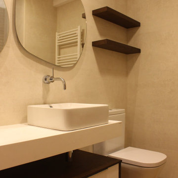Baño con mobiliario de Codis