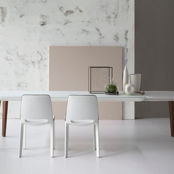 Match Modern Dining Table by Bonaldo