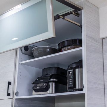 Ewa Beach Contemporary Kitchen