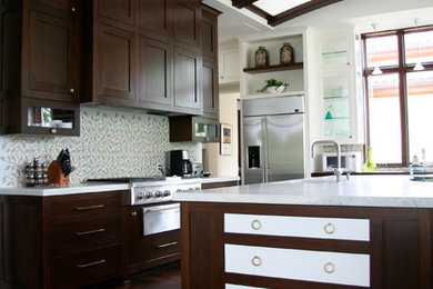 Example of a transitional kitchen design in Austin