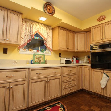 Italian Laminate Kitchen Update