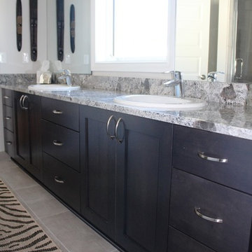 Showplace EVO Kitchen, Family Room, Baths & Laundry in Maple Pierce - Peppercorn