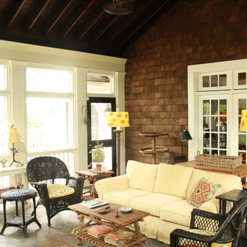 Cozy 2nd Floor Porch Extension