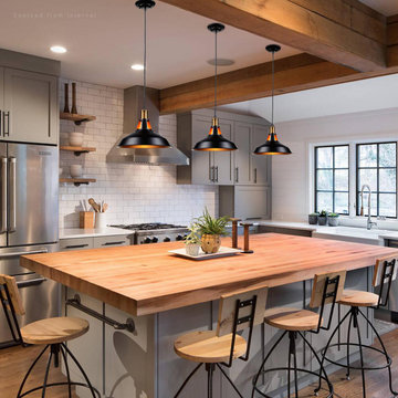 Interior Design Tips | The pendant light must be hung a lit.