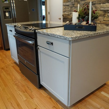 Quarter Sawn White Oak with Opaque Island
