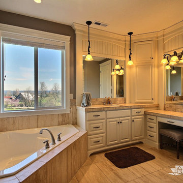 The Willow - Transitional Family Home on Acreage in Brush Prairie, Washington