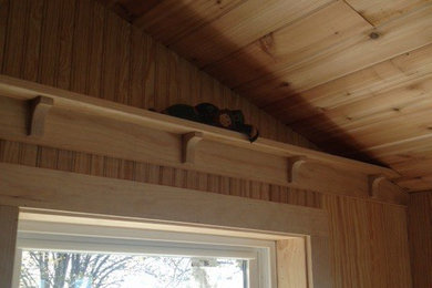 Mountain style family room photo in New York