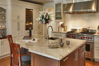 Kitchen - kitchen idea in New York