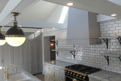 Example of a minimalist kitchen design in Ottawa