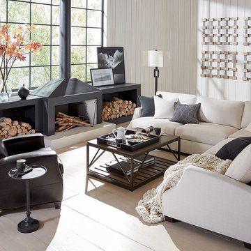 COZY LIVING ROOM IN BLACK AND WHITE