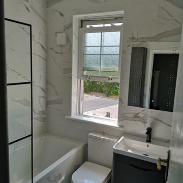 Modern Bathroom Black and White Style