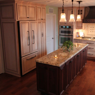 Riverside City - Kitchen Remodel With French Lite Cabinetry