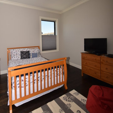 Cordless and top-down, bottom-up Duette in Child' Rom