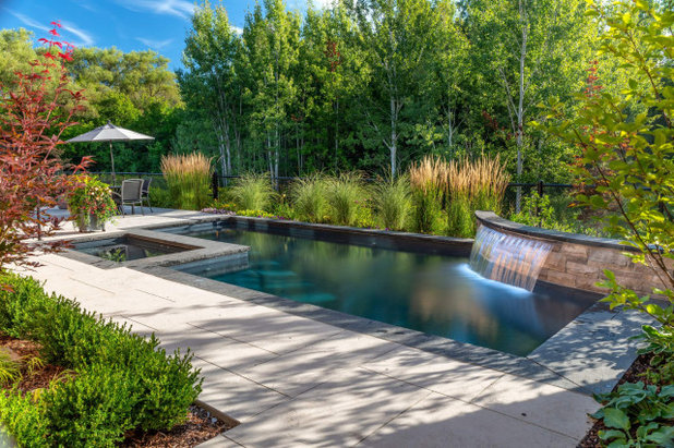 Transitional Swimming Pool by Betz Pools Limited