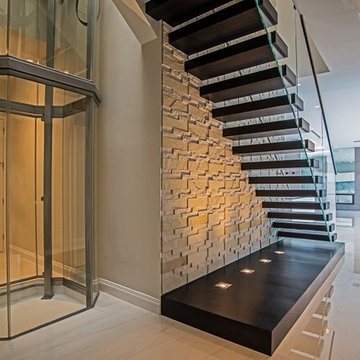 Sleek Oceana Penthouse