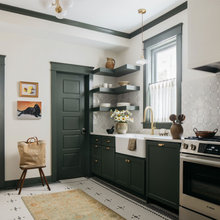 Kitchens With Gold Faucets