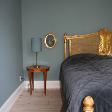 Green bedroom
