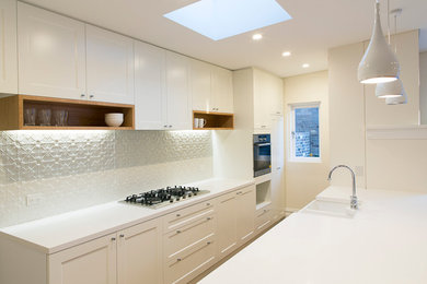 This is an example of a classic kitchen in Sydney.