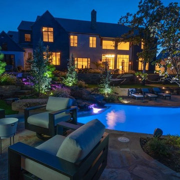 Lakeview Pool, Stream & Natural Boulder Spa