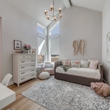 Modern European: 3,830 ft², 4 BR/3 BA/1 ST