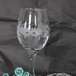 A pair of Masquerade Mask Etched glass - Wine Glasses