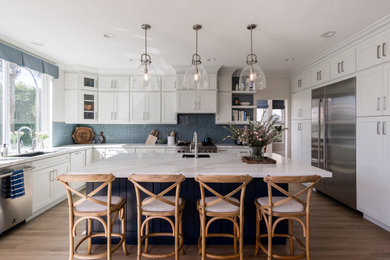 Transitional kitchen photo