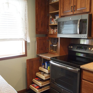 Galva, IL- Rustic Beech Kitchen With Storage Galore!