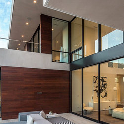 Mora Drive Home Staging - Paintings
