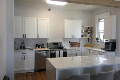 Kitchen - kitchen idea in New York