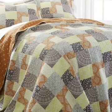 Reversible Coverlets and Quilts (Sets)