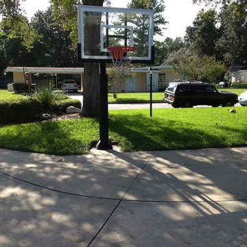 Matt L's Pro Dunk Silver Basketball System on a 50x30 in Maitland, FL