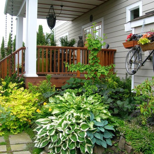 75 Beautiful Craftsman Front Yard Landscaping Pictures ...