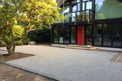 Design ideas for a contemporary home in Surrey.