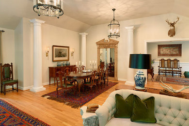 Example of a classic dining room design in DC Metro