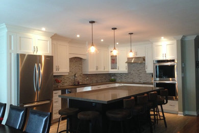 Home design - modern home design idea in Toronto