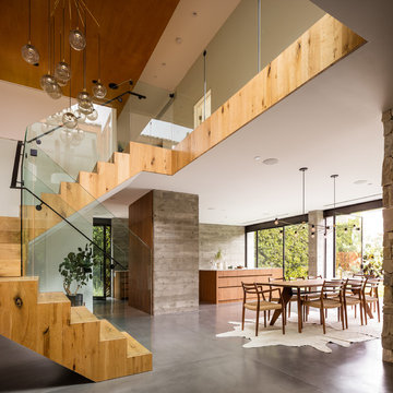 HedgeHouse: West Hollywood Industrial Modern New Home