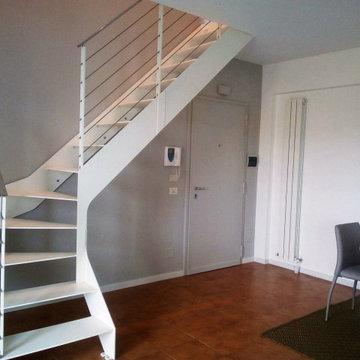 Scala MEGAN CHIC con gradini METALLO e RINGHIERA R5