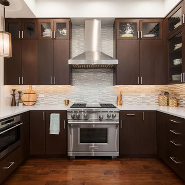 Sophisticated Furnishings & Kitchen Design in Hyde Park
