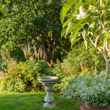 My Houzz: A Canadian Garden Is Well-Prepared for the Cold Weather Ahead
