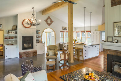 Example of an arts and crafts living room design in Boston