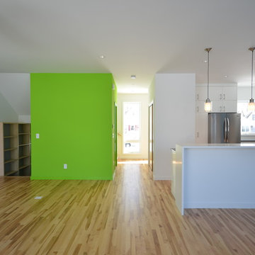 C-Line Medium 009 | entry + living
